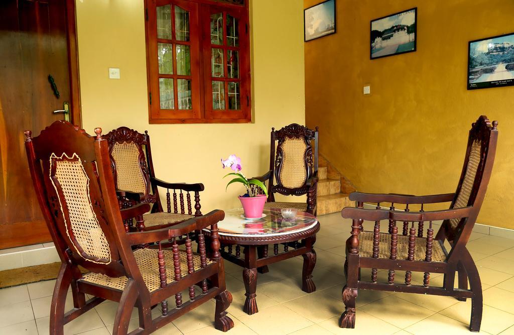 Serenity Villa Хіккадува Екстер'єр фото