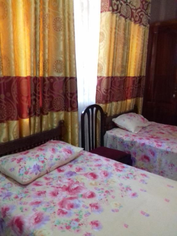 Serenity Villa Хіккадува Екстер'єр фото
